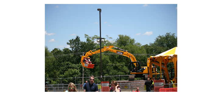 Diggerland_SpindizzyRidewithR.35-3896.png